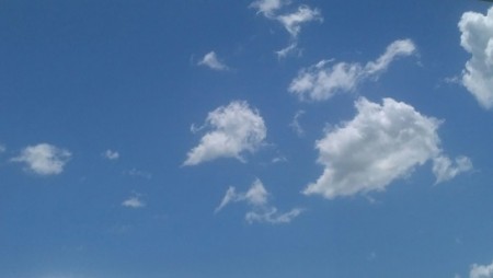 今日の空