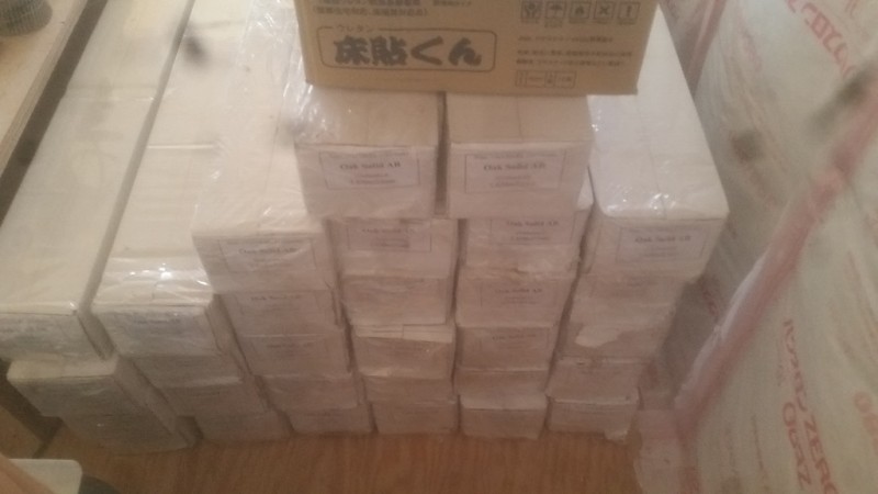 床材搬入