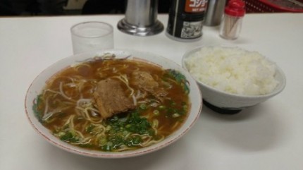 『いのたに』ラーメン屋