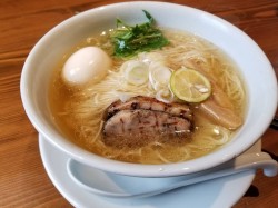 本日のラーメンは川内町にある『鶏塩ラーメン』