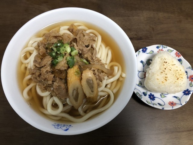 晩ご飯の肉うどん