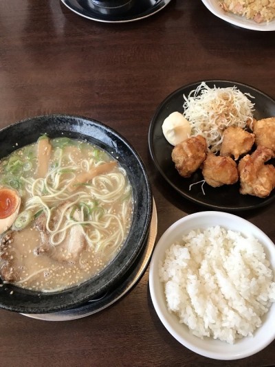 昼飯のから揚げセット