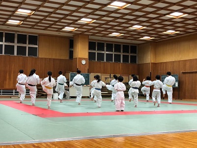 子供たちの空手送迎日